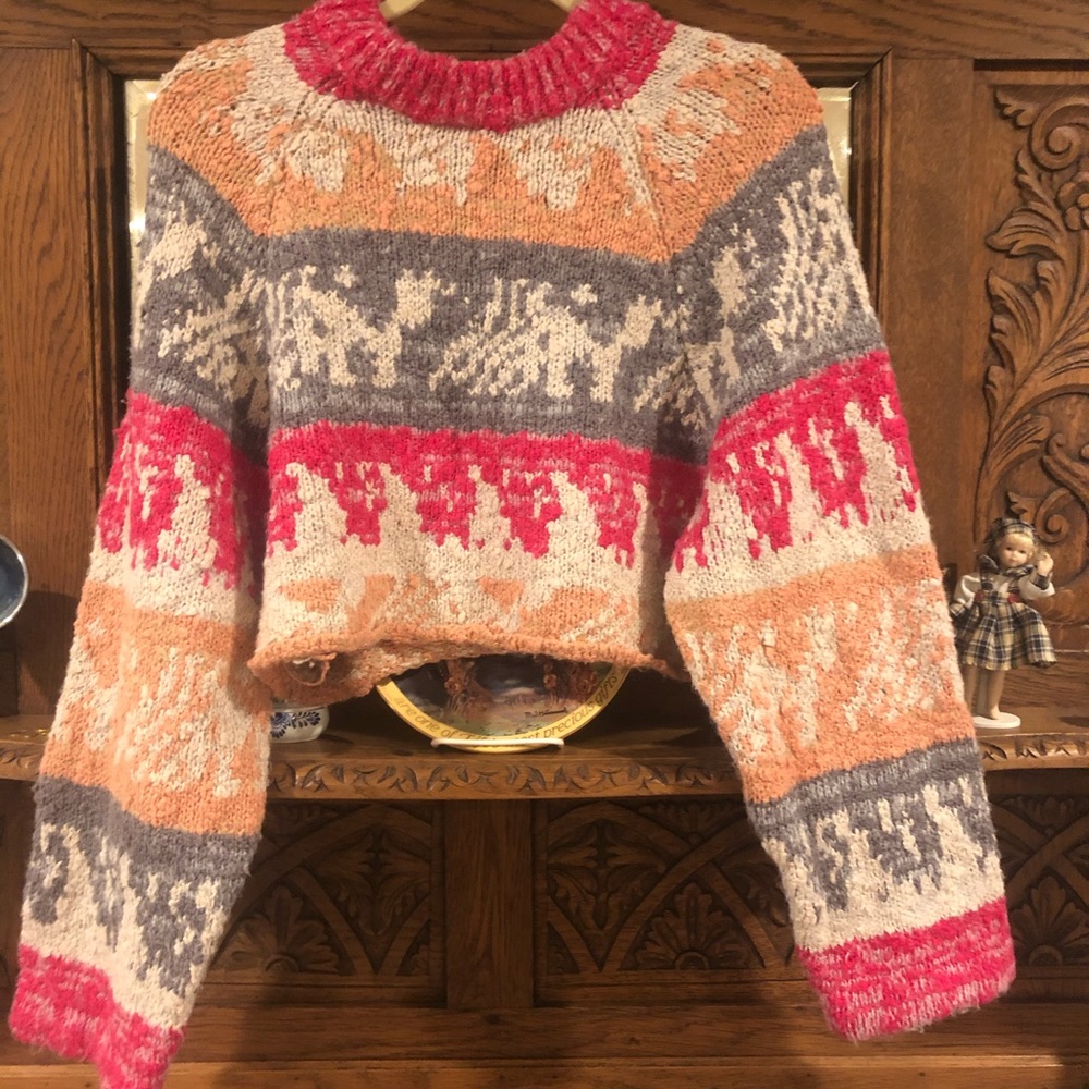 Urban crop top sweater!